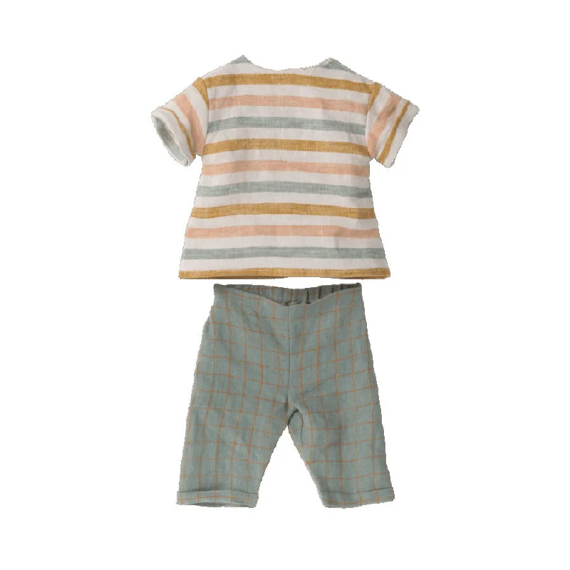 Soft and squishy plush crittersMaileg Pants and Shirt, Size 4