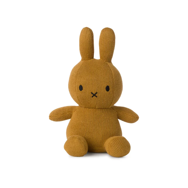 Soft and squishy plush crittersMiffy Sitting Organic Cotton Fudge - 23cm