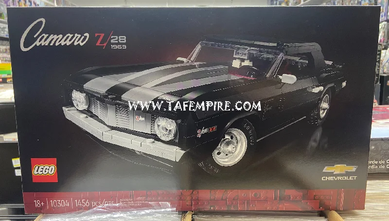 Precisely scaled LEGO miniaturesLego Icons Creators 10304 1969 Chevy Camaro Z28 sealed