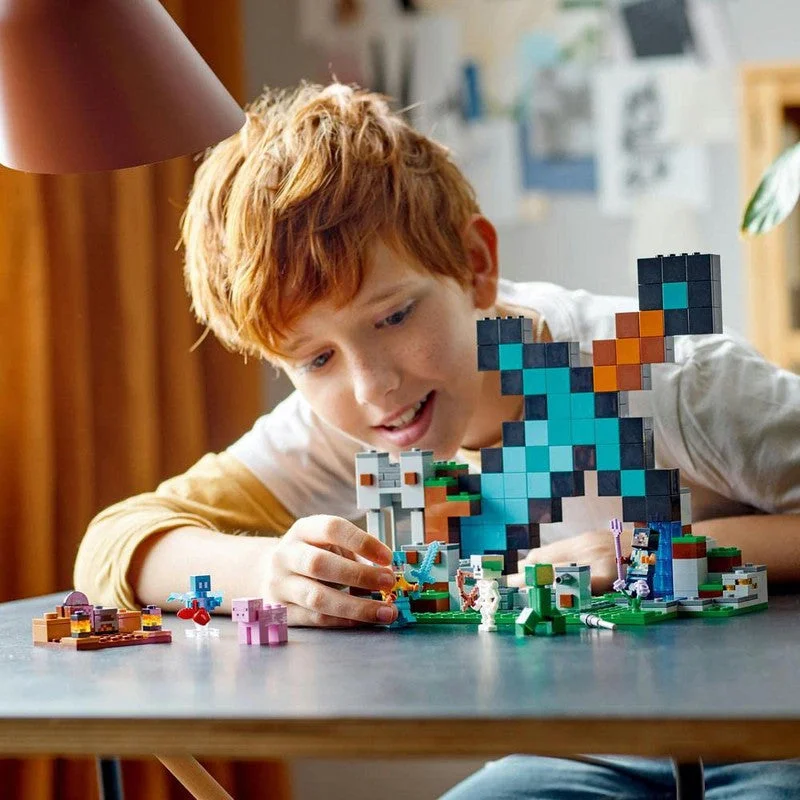 Reflecting popular cultures LEGO themesLEGO Minecraft The Sword Outpost 21244 Building Toy Set (427 Pieces)