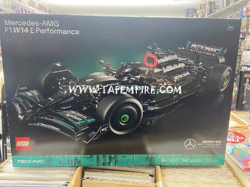 Providing a tactile learning experience LEGOLEGO TECHNIC: Mercedes-AMG F1 W14 E Performance (42171) sealed