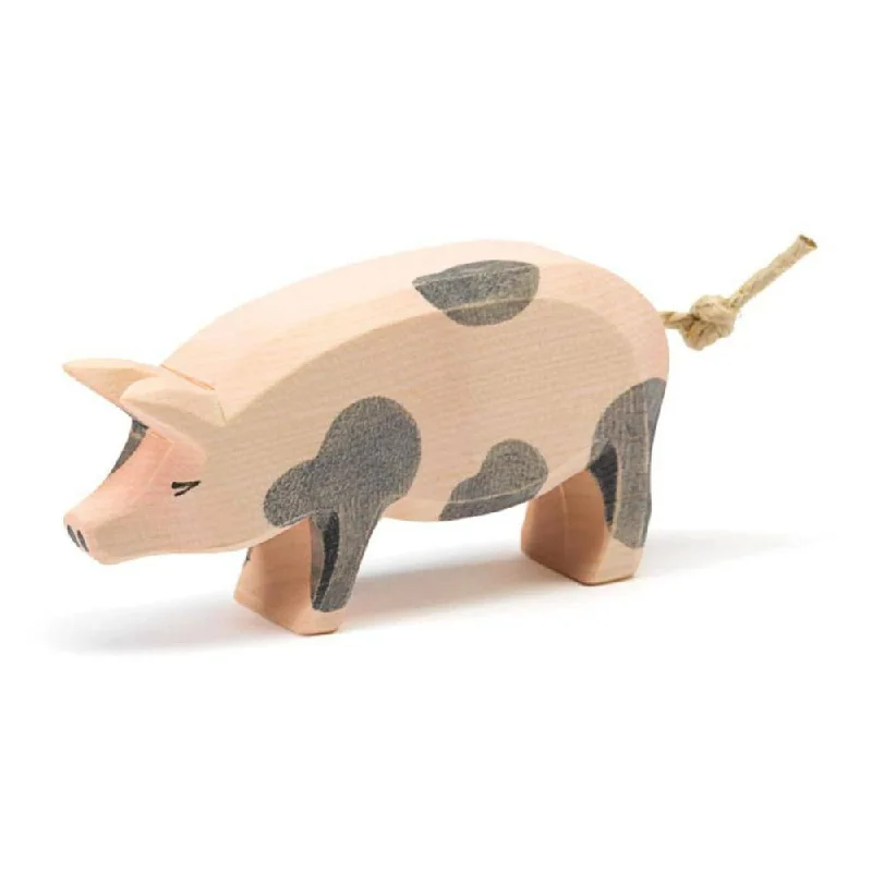sturdy and safe wooden toys                 Ostheimer Spotted Pig, Head High