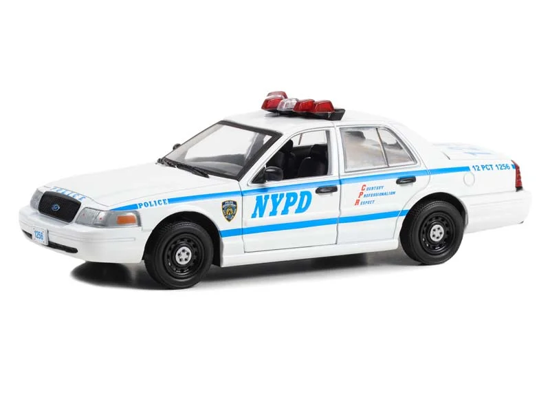 Playful toys 2003 Ford Crown Victoria Police Interceptor NYPD - Quantico (Hollywood Series 18) Diecast 1:24 Scale Model - Greenlight 84183 Playful toys 2003 Ford Crown Victoria Police Interceptor NYPD - Quantico (Hollywood Series 18) Diecast 1:24 Scale Model - Greenlight 84183