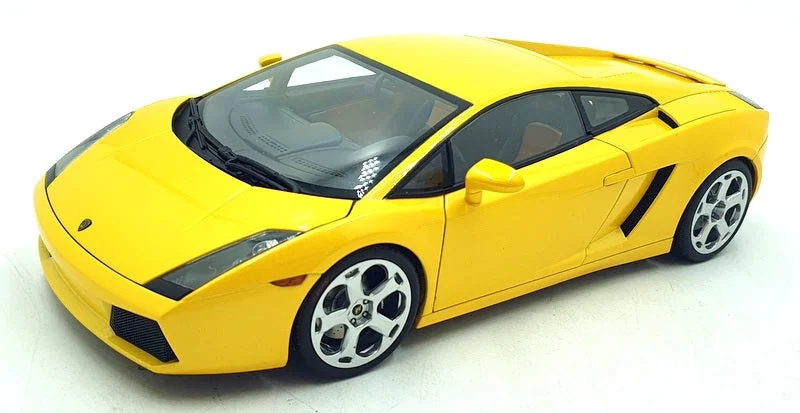 High-quality materials toys Autoart 1/18 Scale Diecast DC141124S - Lamborghini Gallardo - Yellow High-quality materials toys Autoart 1/18 Scale Diecast DC141124S - Lamborghini Gallardo - Yellow